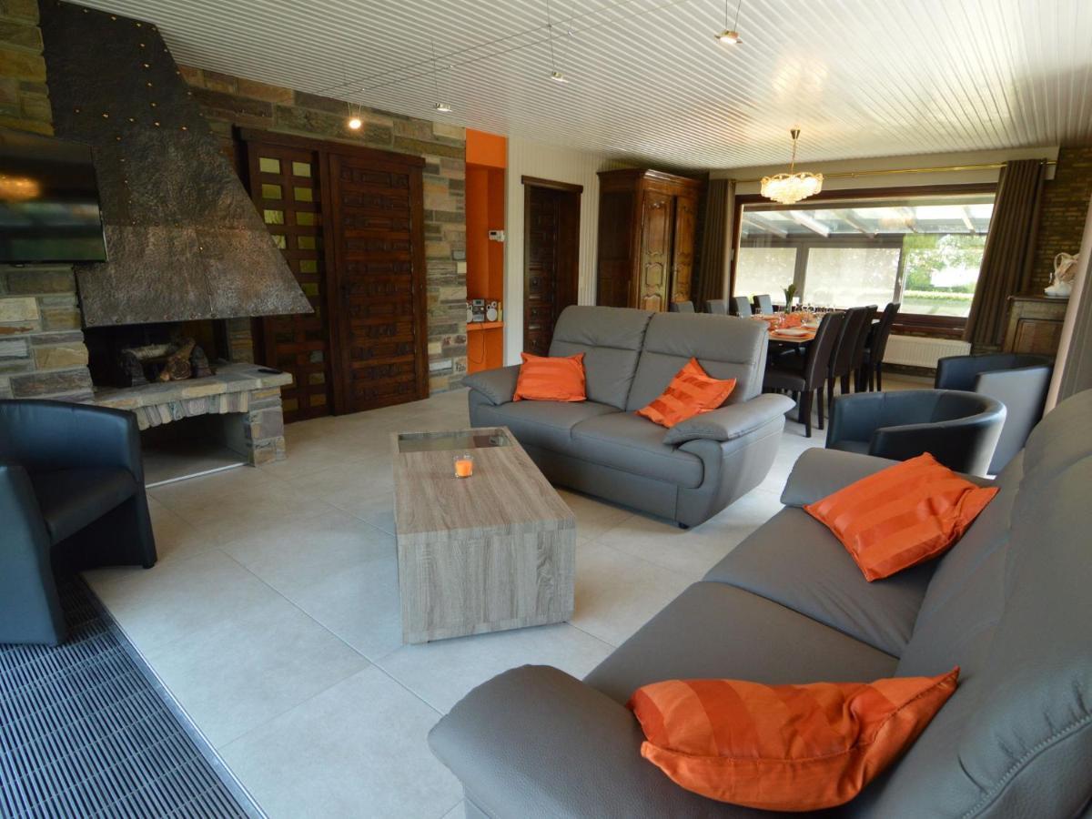 Elegant Villa In Stavelot With Fitness Playroom Экстерьер фото